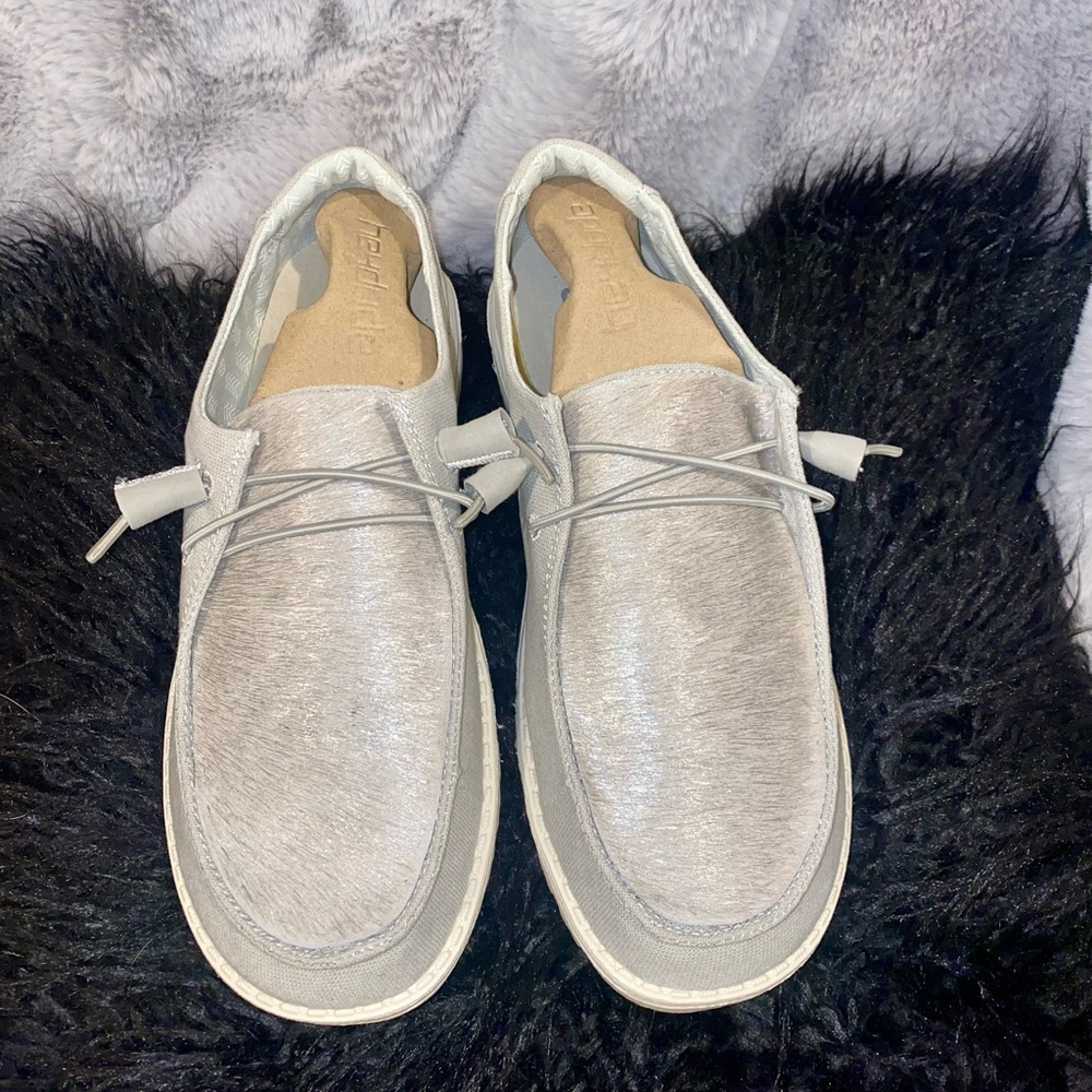 Womens Cowhide Hey Dudes